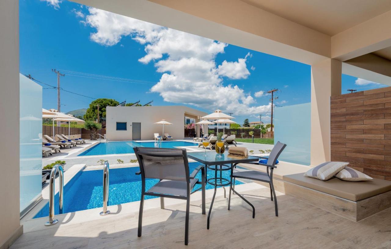 לגאנאס Mystique Luxury Suites & Maisonettes מראה חיצוני תמונה