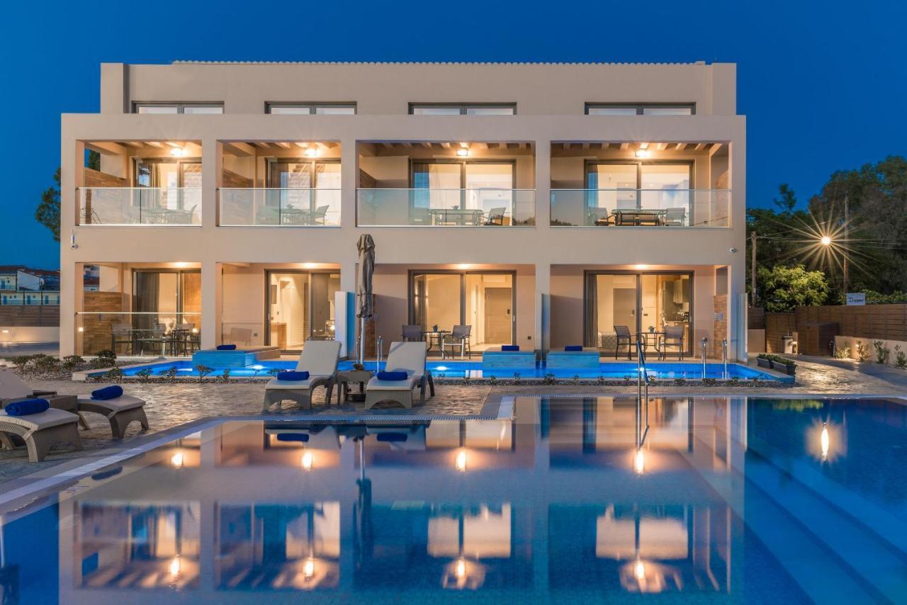 לגאנאס Mystique Luxury Suites & Maisonettes מראה חיצוני תמונה