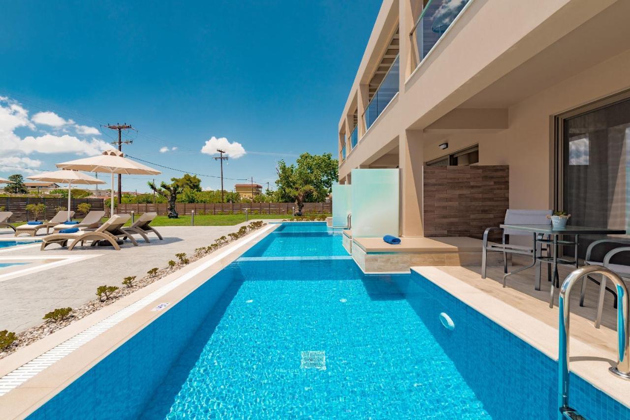 לגאנאס Mystique Luxury Suites & Maisonettes מראה חיצוני תמונה